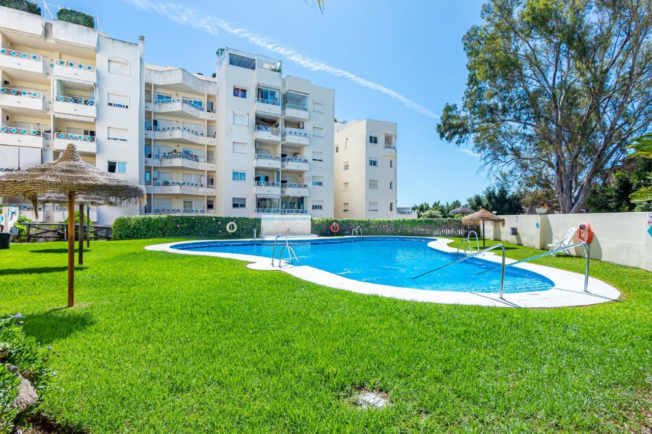 Sun&Sand Beach Apartment Marbella Bagian luar foto